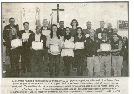 [Moção de aplauso policiais militares da Base Comunitária Móvel da 61ª Cia]. PM 31] BPM. Jornal Correio da Cidade, Conselheiro lafaiete, 04 jul. 2012, 1120ª ed. p. 06.