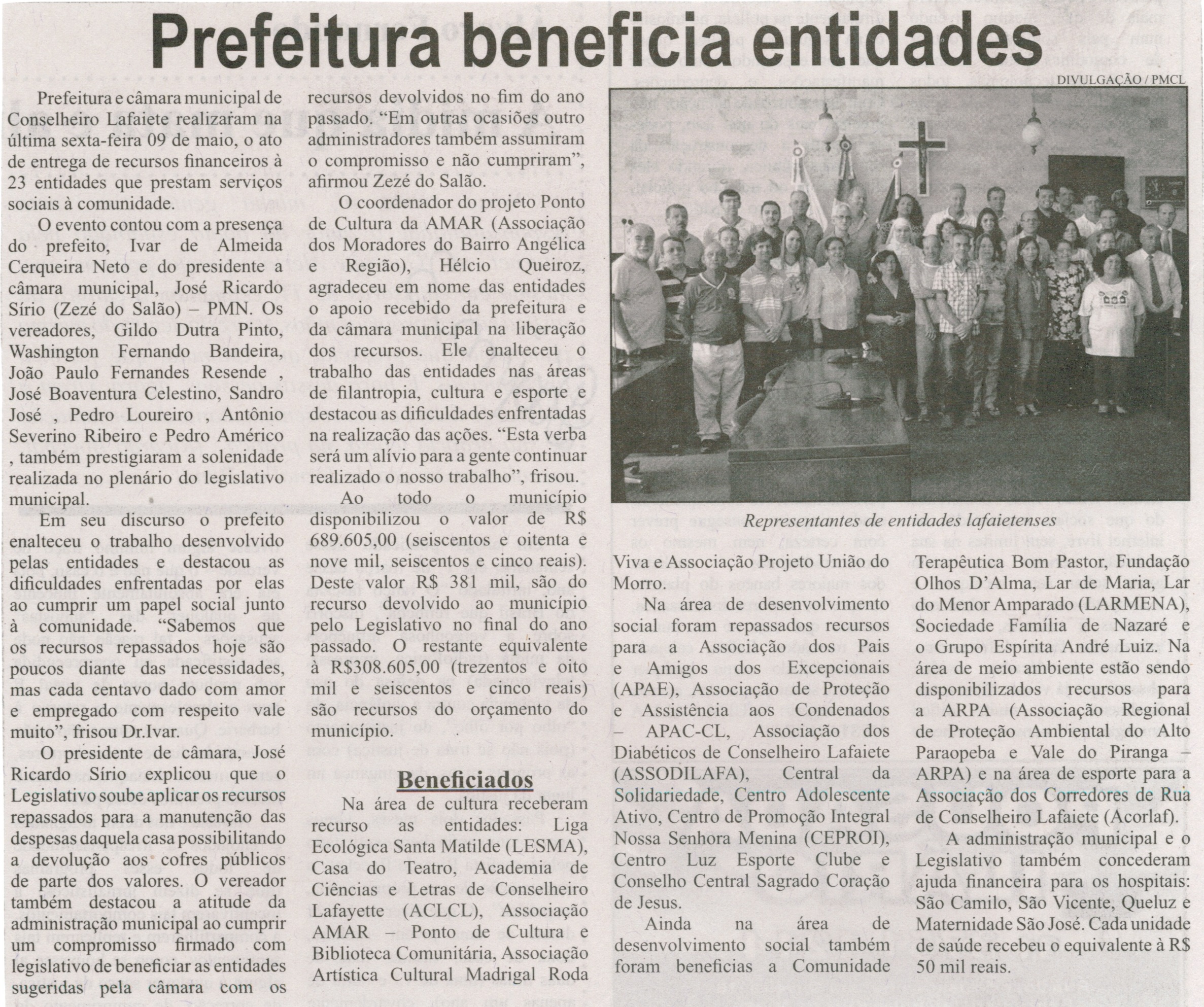 Prefeitura beneficia entidades. Correio de Minas, Conselheiro Lafaiete, 17 mai. 2014, p. 3.