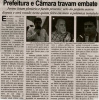 Prefeitura e Câmara travam embate: jovens lotam plenário e fazem protesto; veto do prefeito acirra disputa e será votado nesta quinta feira em meio a polêmica instalada. Correio de Minas, Conselheiro Lafaiete, 22 jun. 2013, p. 03.
