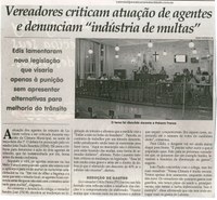 Vereadores criticam atuação de agentes e denunciam indústria de multas. Jornal Correio da Cidade, Conselheiro Lafaiete, 05 a 11 nov. 2016, Caderno Política, p. 4.